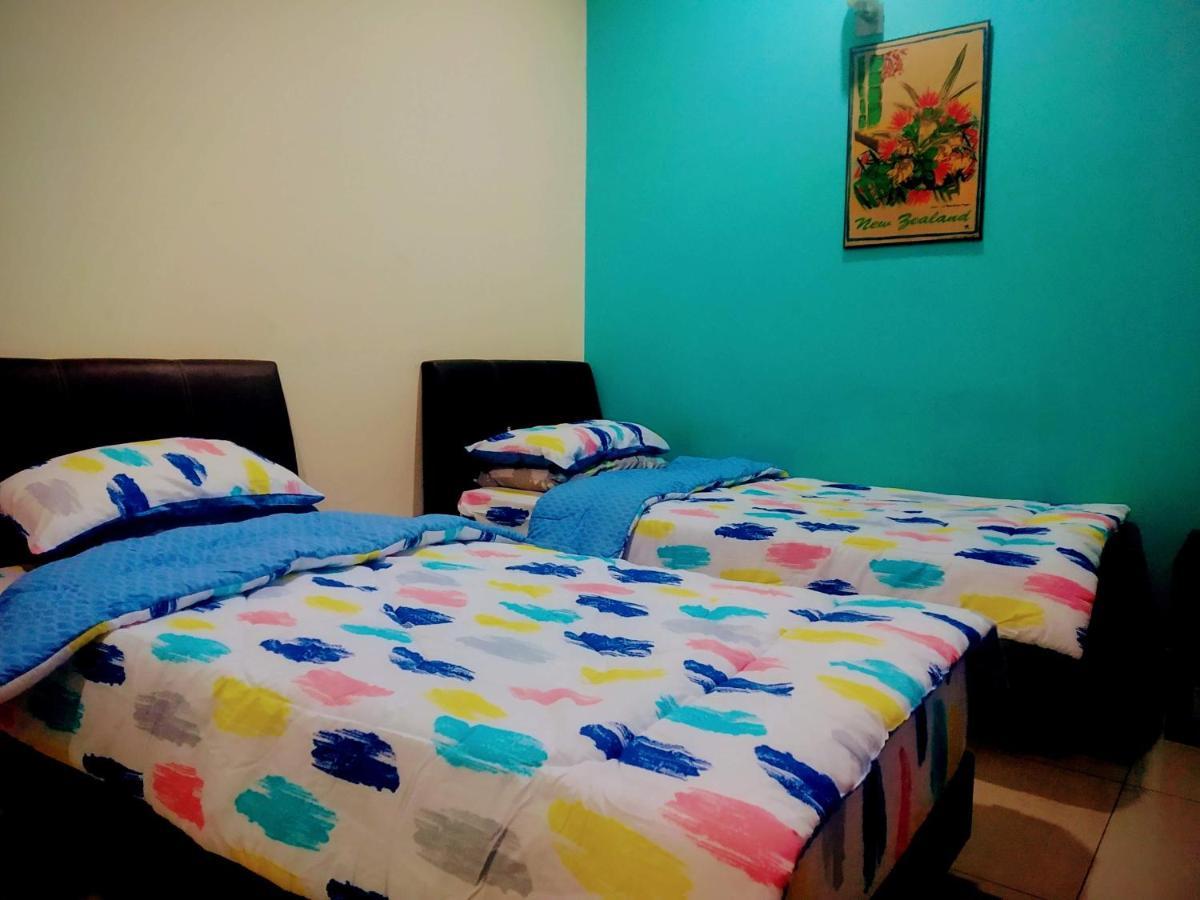 Hma Guesthouse Сепанг Екстериор снимка